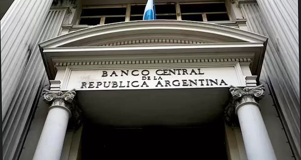 Fachada del BCRA Banco Central de la republica Argentina | Borrar cheques rechazados BCRA es posible